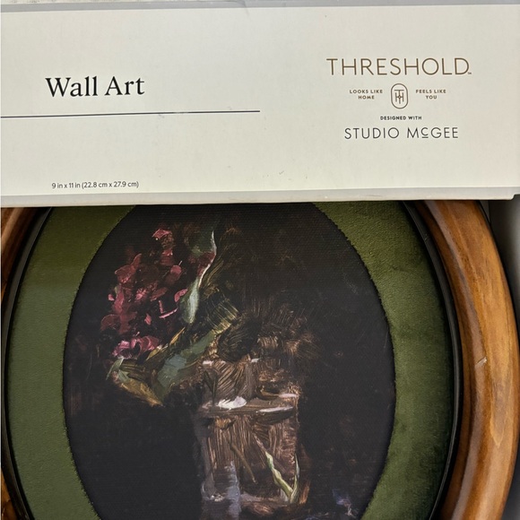Threshold designed with Studio McGee Oval Frame Floral Wall Art 9”x11” NWT - Picture 5 of 11